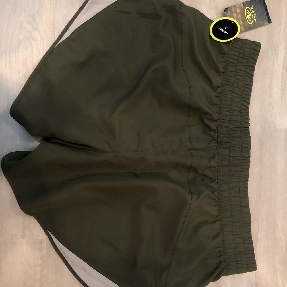 Active Shorts - Picture 4 of 4